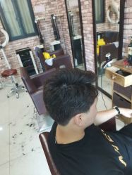 -木易造型工作室