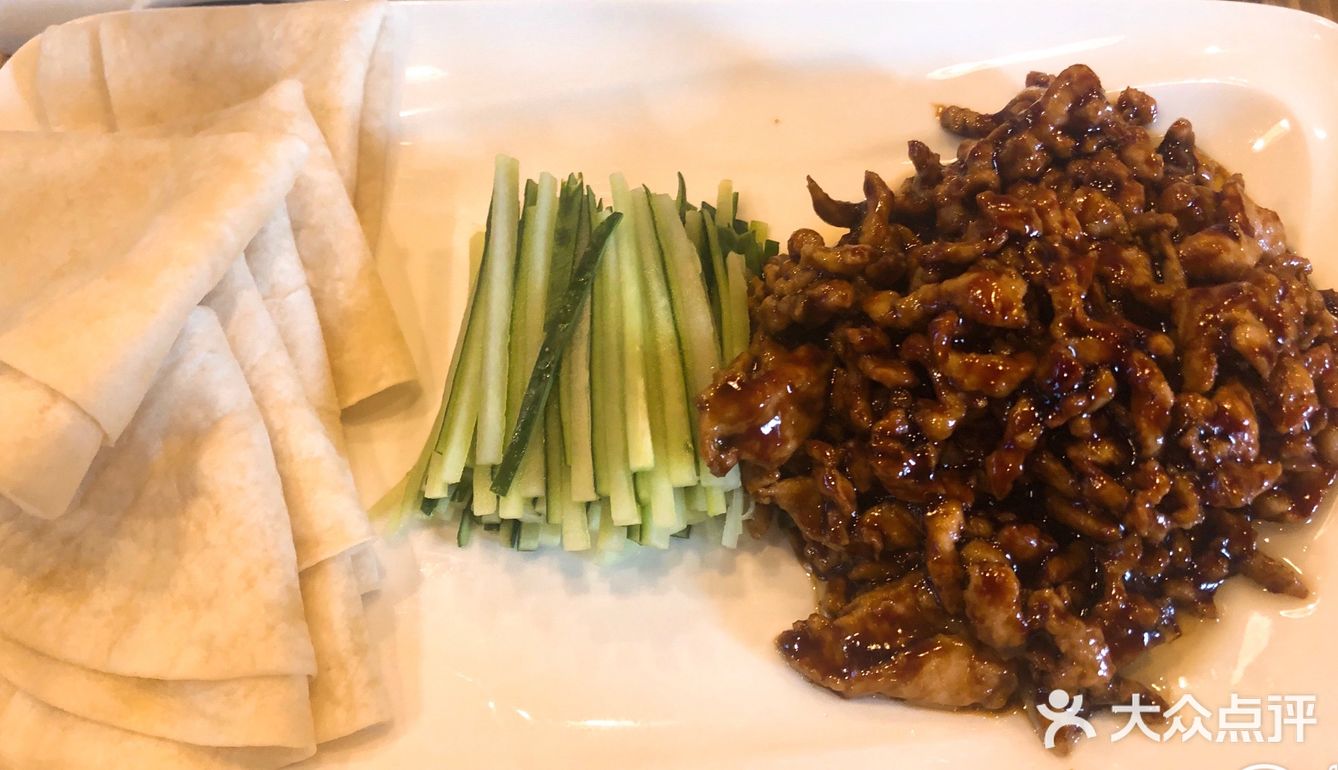 中国园林风，庭院深深，错落有致，好在菜的味道也不差