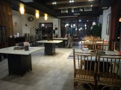 大堂-九道菜有鸡鱼头(石鼓路店)