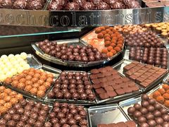 -Laderach 莱德拉(上海环贸iapm店)