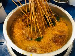 经典锅-马路边边串串香(大成路店)