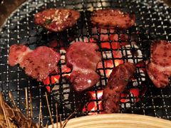 -山川小町·极番烧肉(新地假日广场店)