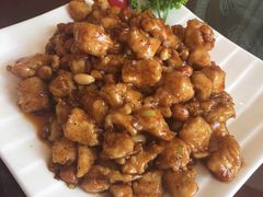 -金牌餐厅·天津菜·八珍豆腐·老爆三(瓷房子店)