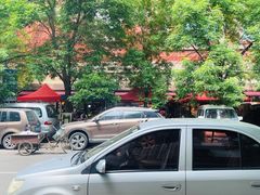 -宝鸡东道花鸟鱼虫市场(吉利花园商场店)