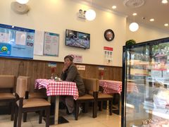 -红宝石·鲜奶小方·海派西点房(丰庄店)