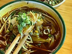 -拈签一笑黄牛肉辣卤串串