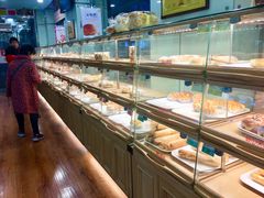 面包甜点陈列柜-新侨三宝乐西餐厅(崇文门店)