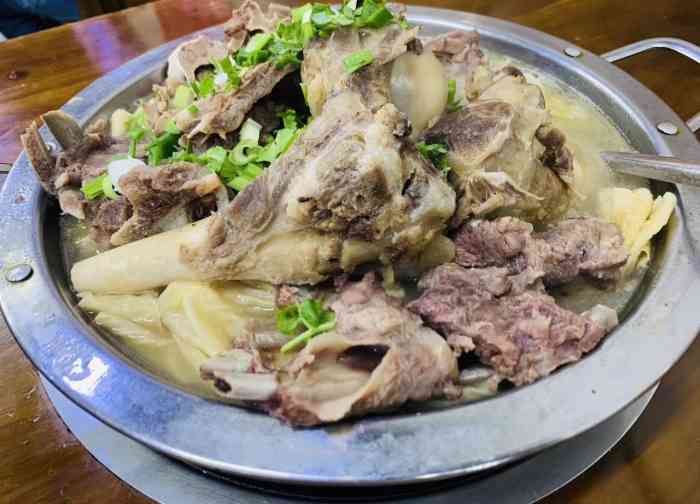 王记马店羊肉(大通路店)-"去黄山游玩回来经过这边 朋友说附近有家特.