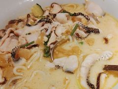 -蜜桃餐厅·伴山(绿宝广场店)