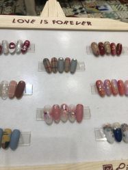 -进巍美甲美睫店