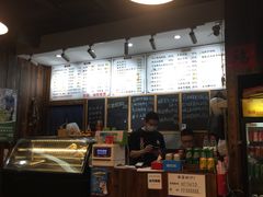 -何太太馄饨面铺(大浒东苑店)