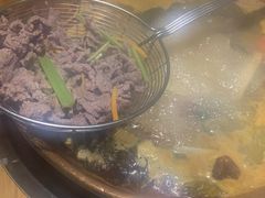 -洱火云南酸菜牛肉火锅(石景山当代商城店)
