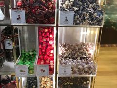 -VENCHI 闻绮(上海佛罗伦萨小镇店)