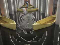 -涨巢·潮玩水疗局