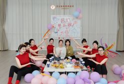 -亚太瑜伽普拉提学院