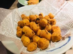 很脆的松露豆腐-新白鹿餐厅(金鹰新街口店)