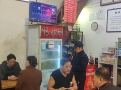 大堂-六爷门框百年卤煮
