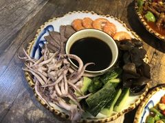 -六福烧烤酒馆(秦隆步行街店)