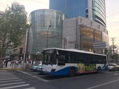 -梅龙镇广场
