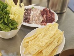 -胡须佬鸡煲四季火锅店(石厦西村直营店)