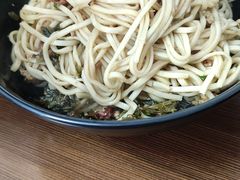 特色炸酱面-家烧面馆【南山路知名经典面食】