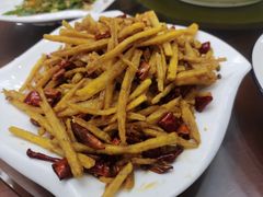 干煸藕丝-椒香川流不息川菜馆(二七北路店)