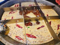 九宫格锅底-珮姐老火锅(新街口店)
