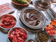 -釜山火炉·海鲜烤肉(紫藤路店)