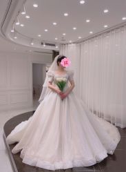 点击看大图 -拉瑞娜LaReine婚纱礼服高级定制