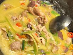 -亲回家吃饭餐厅(黄陂店)
