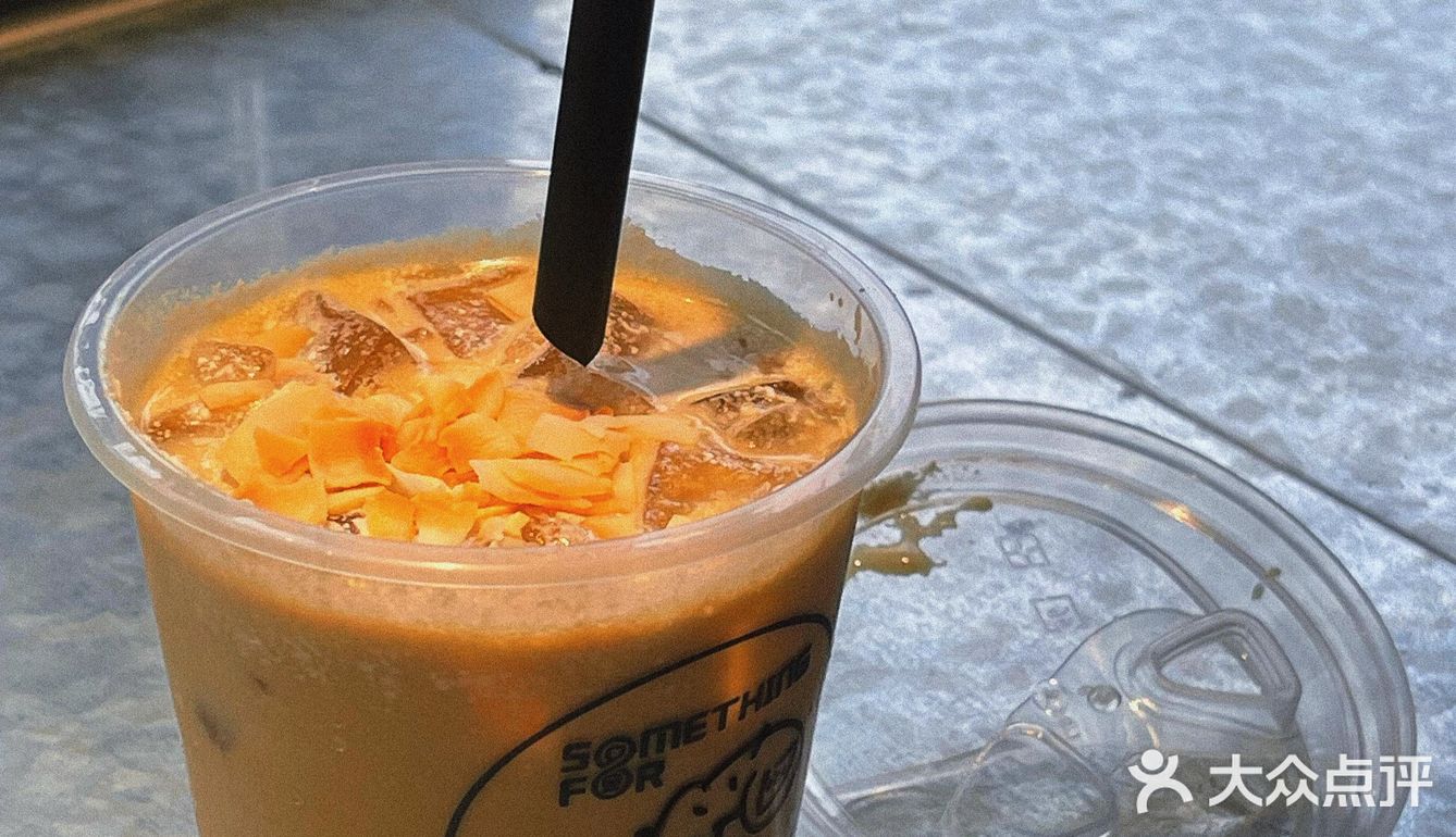 深圳探店｜克莱因蓝工业风咖啡厅SOMETHING FOR🔵⚪️