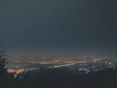 -鬼笑石后山停车场