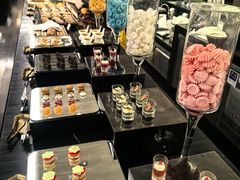 -圣丰索菲特·2 On 988 Café 自助餐厅