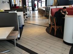 大堂-必胜客(武汉欢乐谷店)