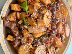 -老钟家烤羊排·敦伊阁清真餐厅胡羊焖饼