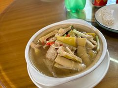 -芦茨金富饭庄·25年老字号·专做稻草鸡