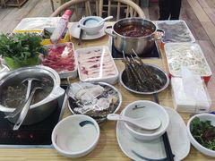 -杨老板·海鲜集市火锅·鲜切牛肉(中防万宝店)