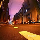 夜晚的时候它也是热闹非凡  深夜也有寂静