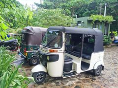 -班达拉奈克国际机场