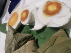 -红鼎豆捞·非遗鲍皇汤火锅(宝丰路店)