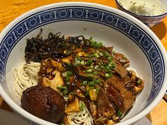 -沪西老弄堂面馆(定西路店)