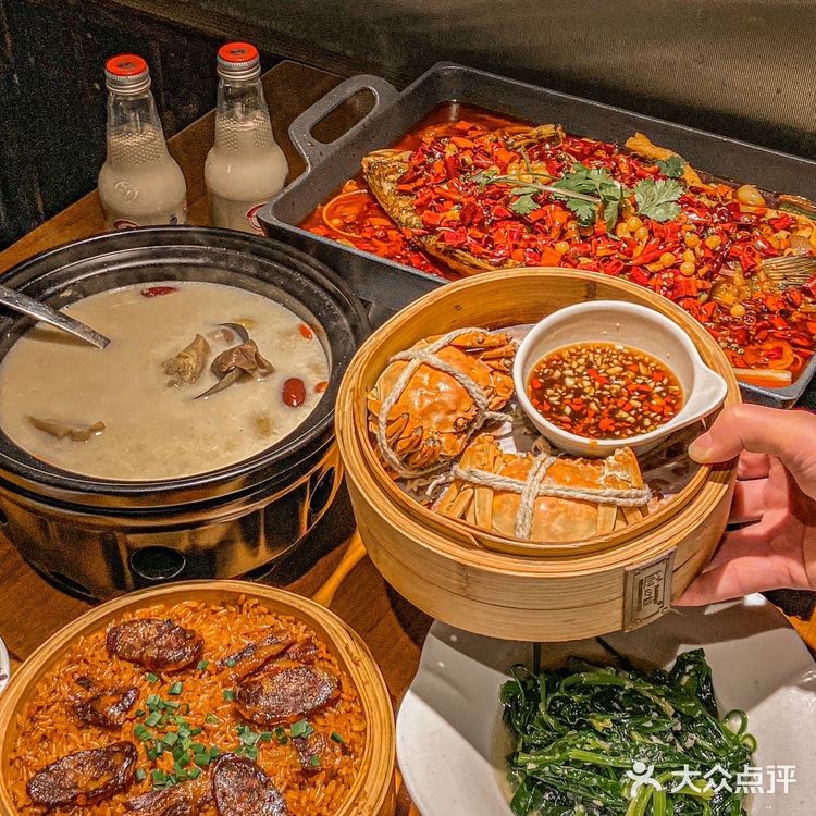 一口下去真的yyds!️火焰铁板烤鲈鱼 鱼超大一份!
