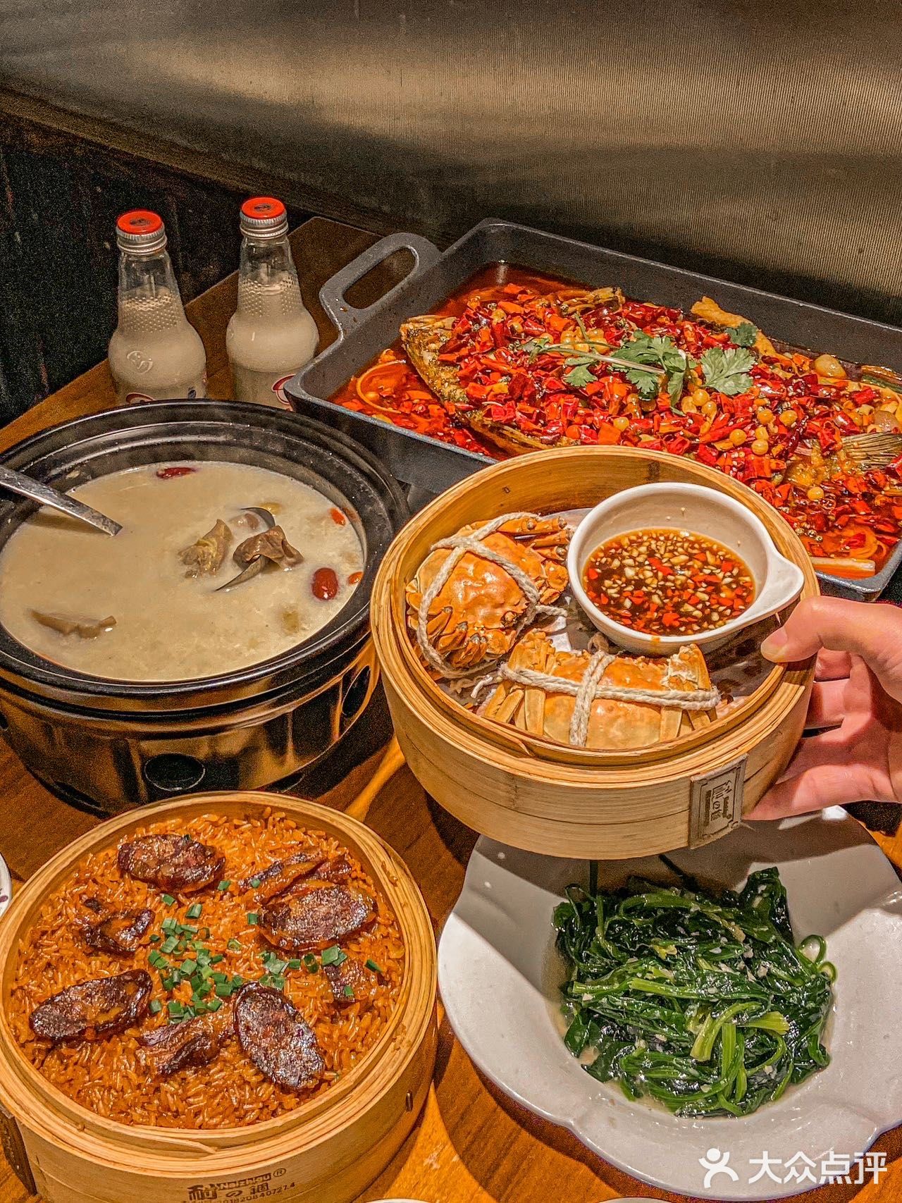 一口下去真的yyds！️火焰铁板烤鲈鱼 鱼超大一份！
