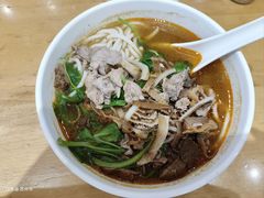 -三千粉牛肉米粉(来客茂店)