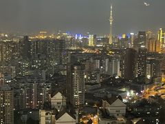 -唐拉雅秀酒店-西锦汇空中BBQ·思创餐厅