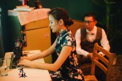 -菲林婚纱摄影工作室