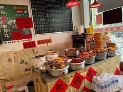 -柳州肥姨妈大骨螺蛳粉(东靖路店)