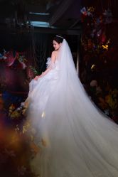 -拉瑞娜LaReine婚纱礼服高级定制