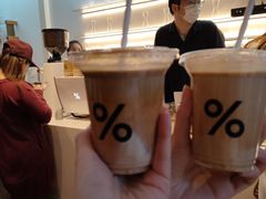 冰拿铁-% Arabica阿拉比卡咖啡(武康路店)