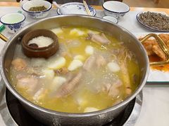 -朴小妹人参鸡汤火锅(长白山万达店)